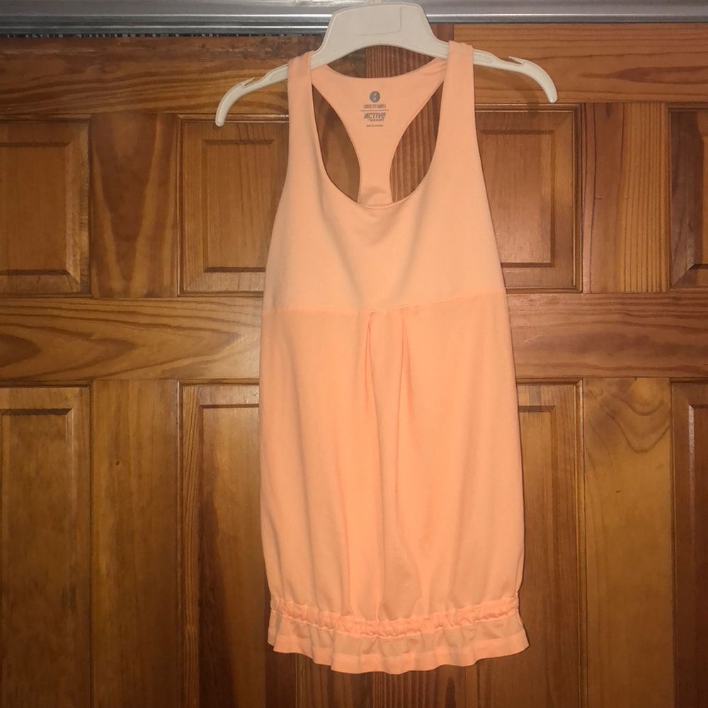 Old Navy Active top peach/orange & ties on bottom